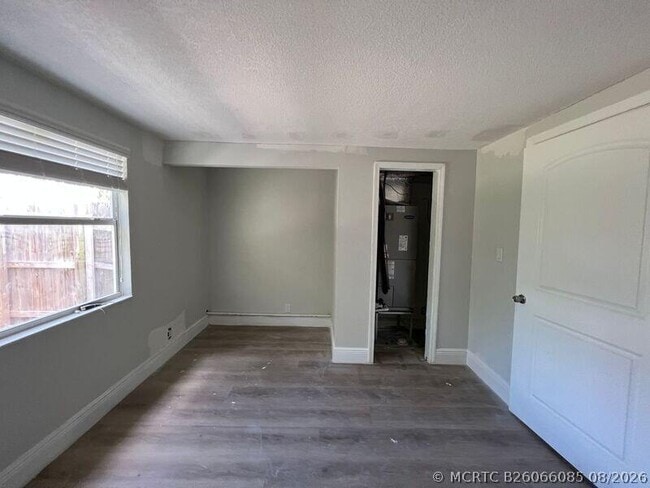 Building Photo - 6511 Seminole Dr