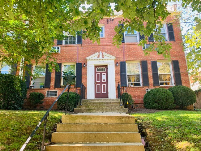 Front - 4016 47th St NW