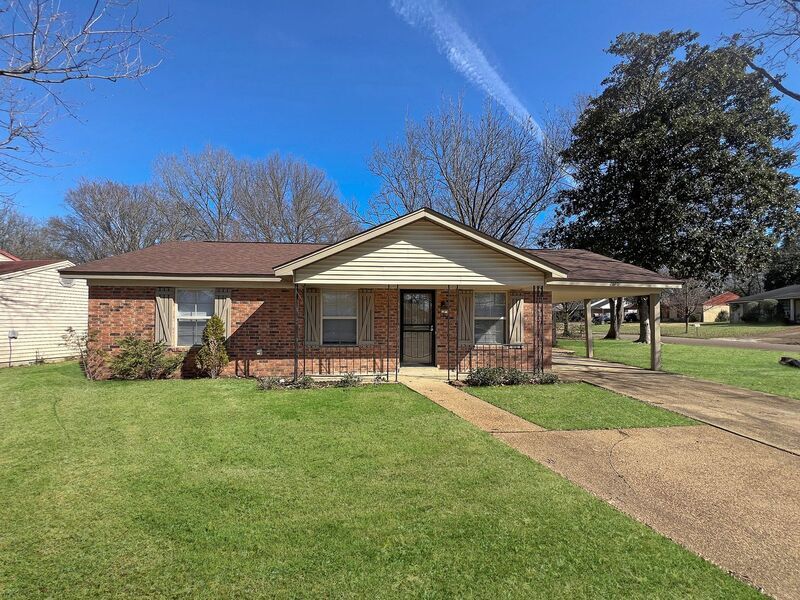 Primary Photo - 2670 Shady Grove Dr