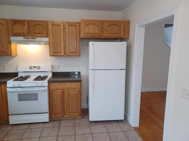 Building Photo - 26 Lone Tree Rd