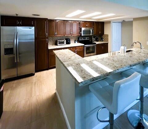 Building Photo - 2025 Lavers Cir