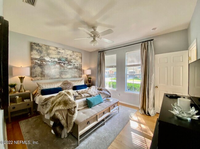 Building Photo - 5820 Parkstone Crossing Dr
