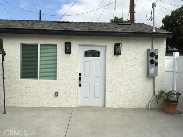 Building Photo - 9718 San Vincente Ave