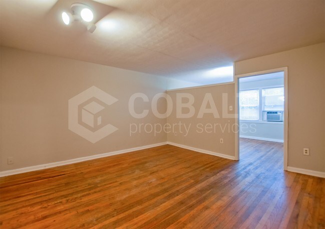 Building Photo - 1338 McLendon Ave NE