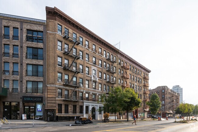 Building Photo - 180 Borinquen Pl