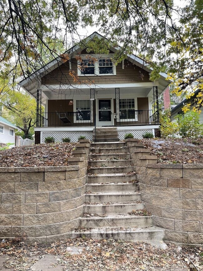 Building Photo - 4545 Fairmount Ave