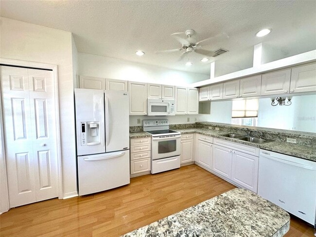 Building Photo - 1420 Water View Dr W