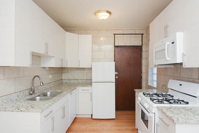 Foto del edificio - 4232 N Paulina St