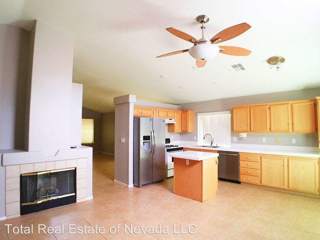 Building Photo - 5520 Oakwood Ridge St
