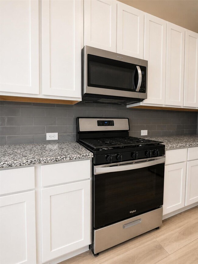 Building Photo - 2920 Grand Anse Dr