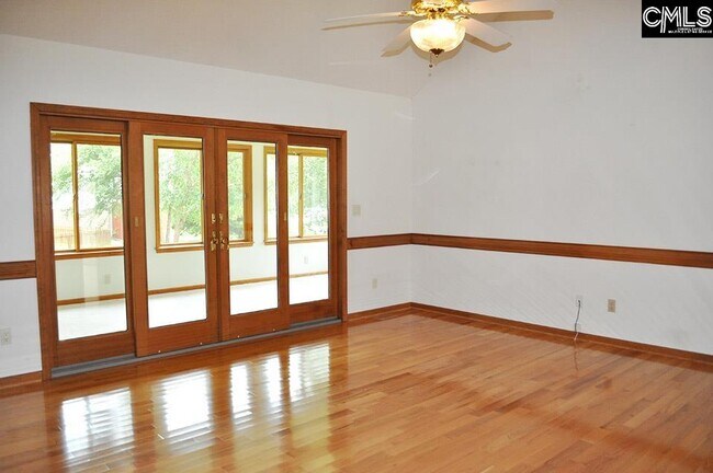 Foto del edificio - 305 Willowood Pkwy
