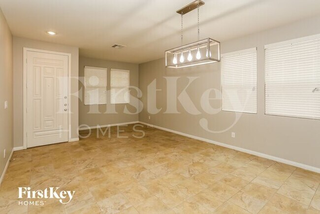 Foto del edificio - 7510 Pine Harbor St