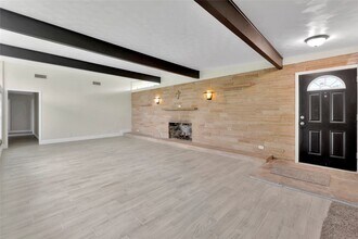 Building Photo - 9010 Freeland St