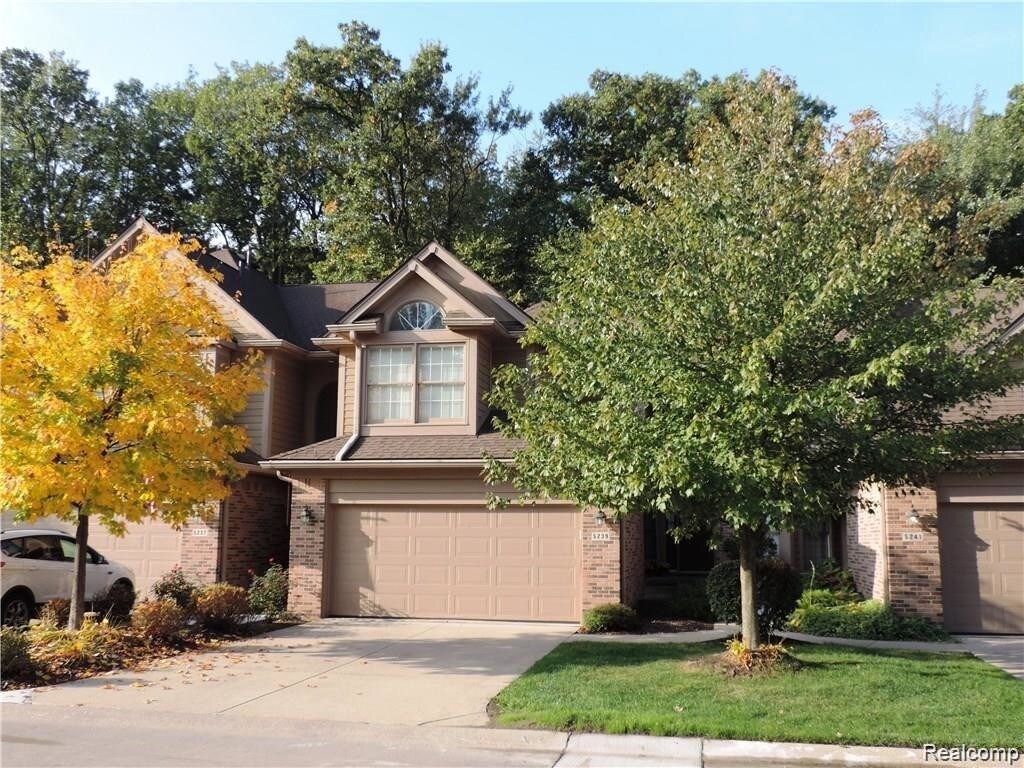 Primary Photo - 5239 Royal Vale Ln