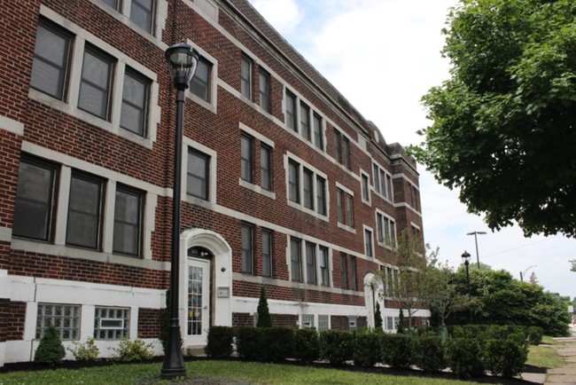 Building Photo - Amherst Park Apartments