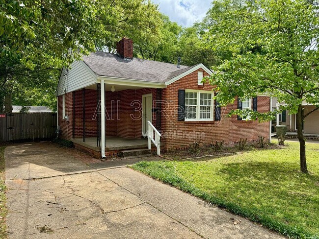 Foto del edificio - 301 Bradley Dr