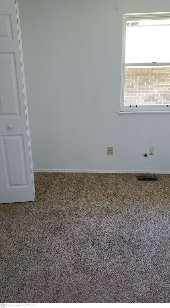 Foto del edificio - Cozy 3 Bed, 1 Bath, Convenient to I-70 and WPAFB, with AC!