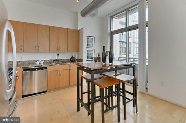 Foto del edificio - 811 4th St NW