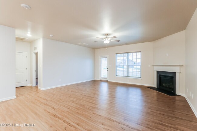 Foto del edificio - 11900 Parkside Vista Ln