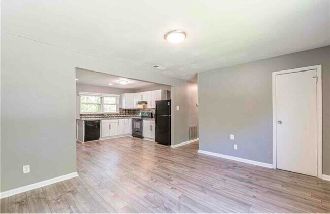 Building Photo - 3141 Delmar Ln NW