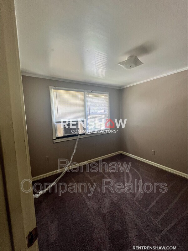 Foto del edificio - 529 N Sampson Ave