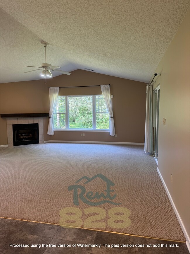 Building Photo - 37 Sunview Cir