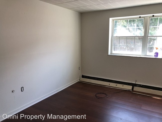 Building Photo - 90 Vilsack St