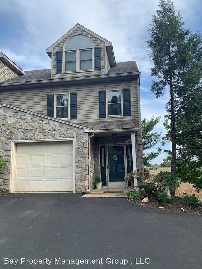 Building Photo - 2 br, 1.5 bath House - 26 Laurel Ridge