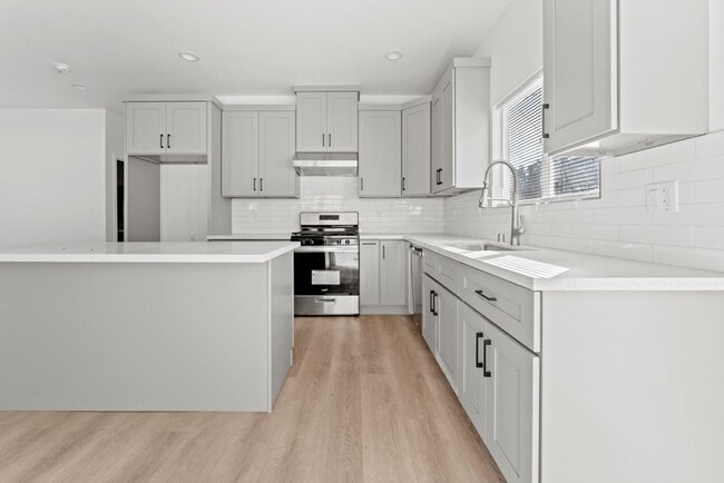 Building Photo - 13615 Glenhaven Dr