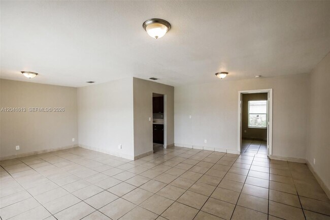 Foto del edificio - 3333 NW 32nd Ct