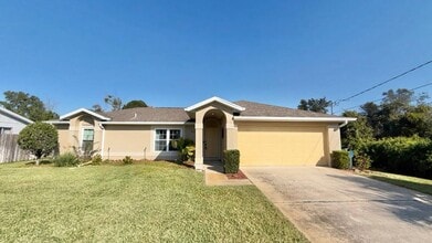 Building Photo - 2471 Oleander Rd