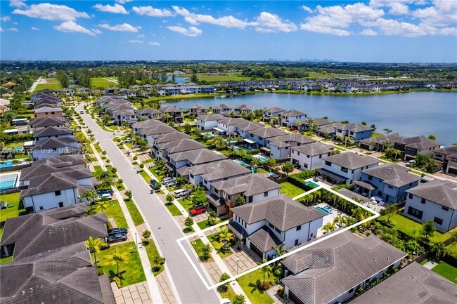 Foto del edificio - 8900 NW 161st Terrace