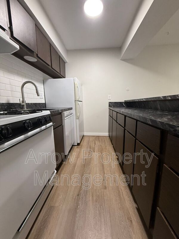 Foto del edificio - 649 S 18th St
