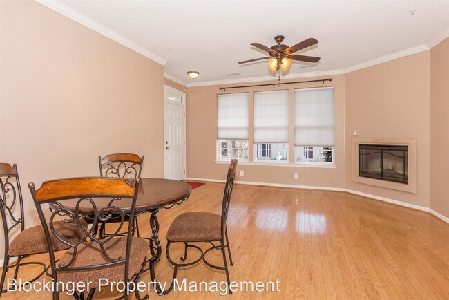 Foto del edificio - 3 br, 2.5 bath House - 8117 Mission Hill P...