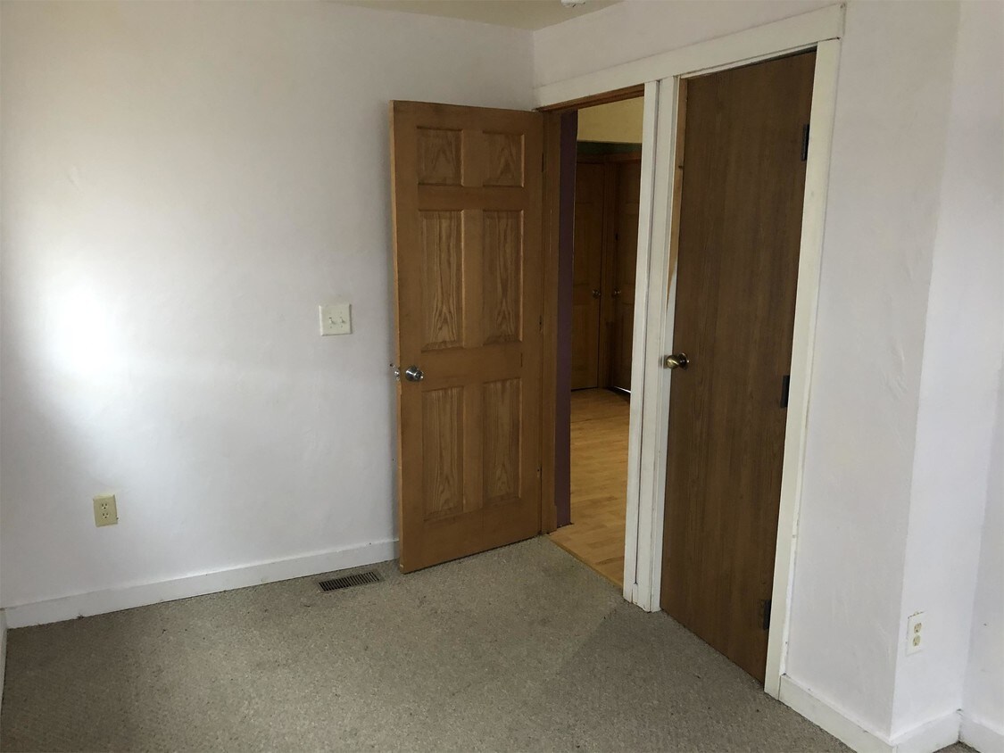 Foto principal - 524 N Chestnut St