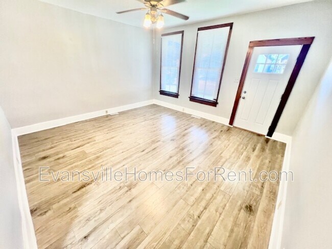 Foto del edificio - 2215 W Delaware St