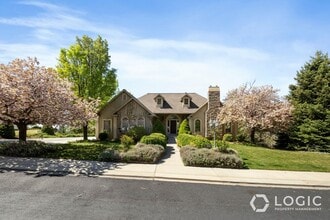 Building Photo - 9223 Silver Lake Dr