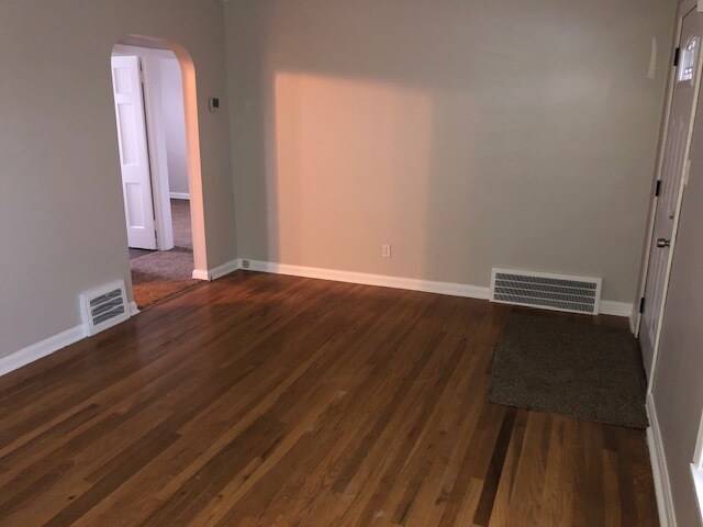 Building Photo - 4639 W 150th St