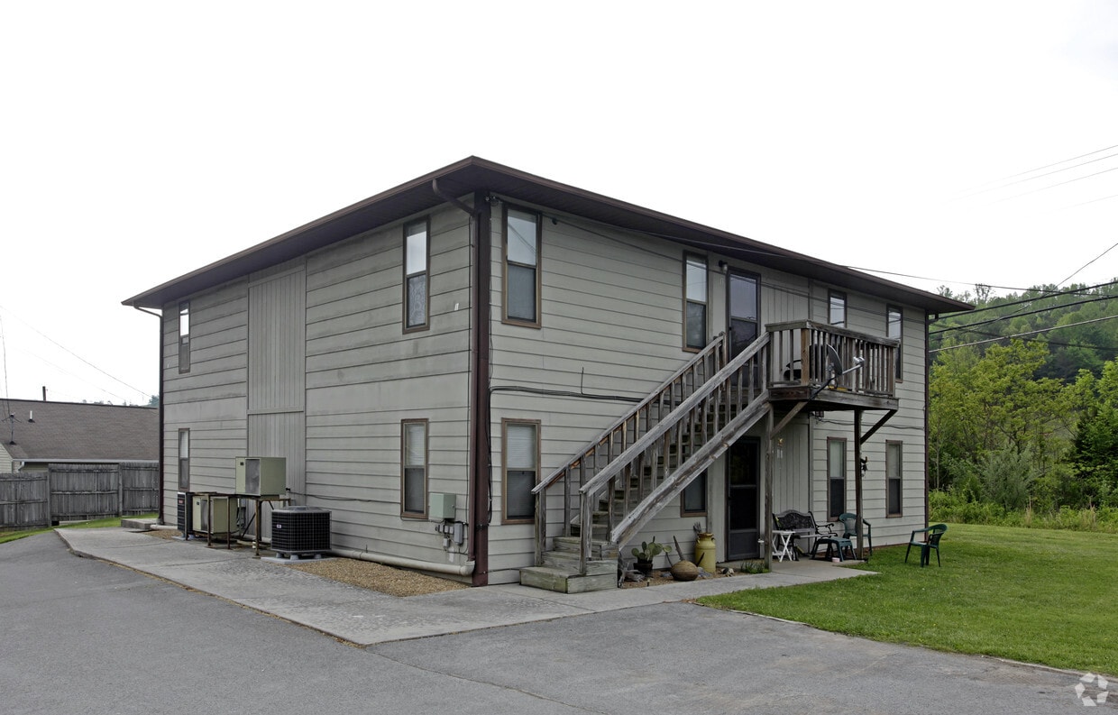 11131115 Chadwell St, New Tazewell, TN 37825 Apartments in New