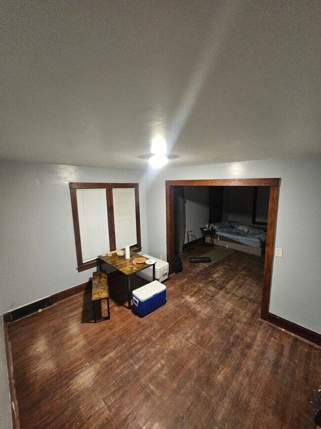 Foto del edificio - 1372 Merryman St