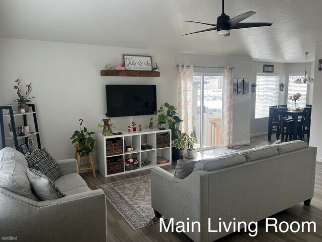Building Photo - 5 br, 3 bath House - 490 Firestone Drive