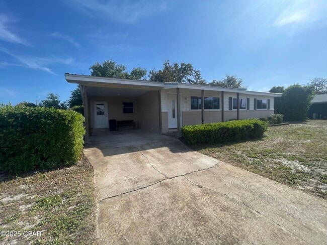 Building Photo - 1001 Oxford Dr