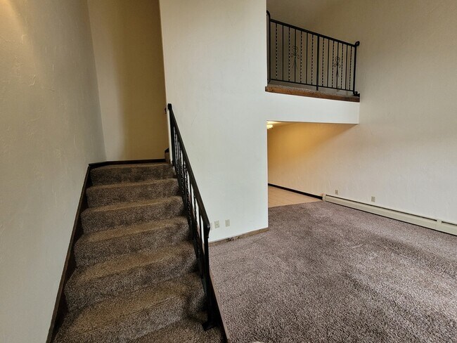 Foto del edificio - 2350 Canter Ln