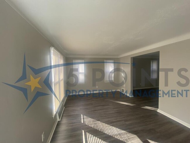 Building Photo - 5162 Camden Rd