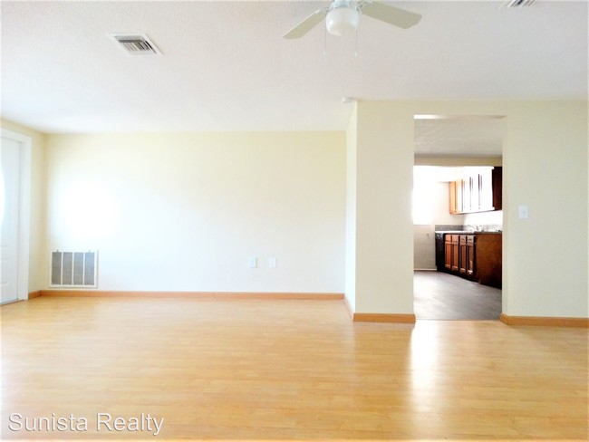 Building Photo - 3 br, 1.5 bath House - 4133 Westwood Drive
