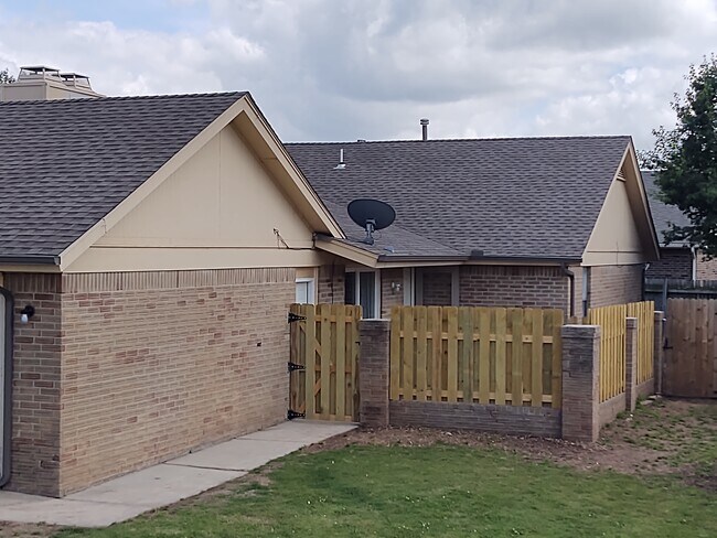 Foto del edificio - 7126 NW 116th St