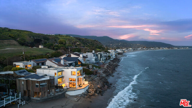 Building Photo - 24146 Malibu Rd