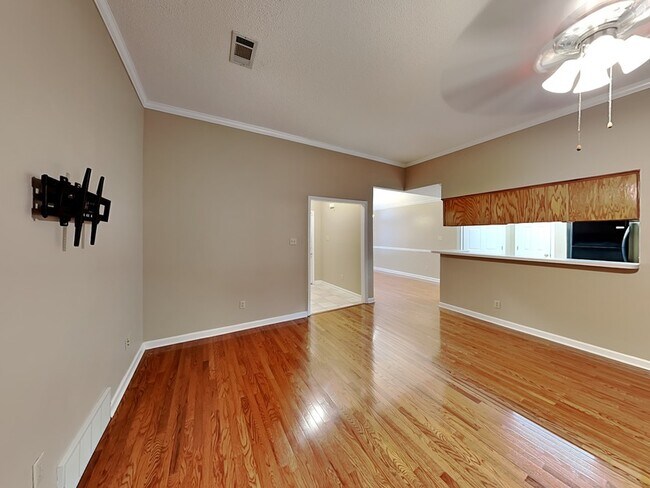 Foto del edificio - 2966 Woodland Ash Cove