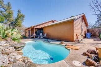 Building Photo - 6936 Chinook Dr
