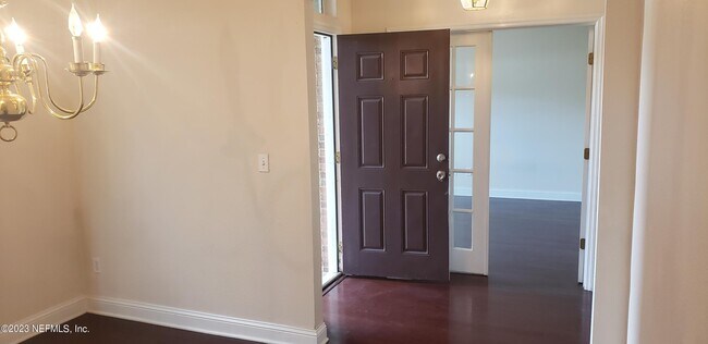 Foto del edificio - 11212 Belmont Oaks Dr